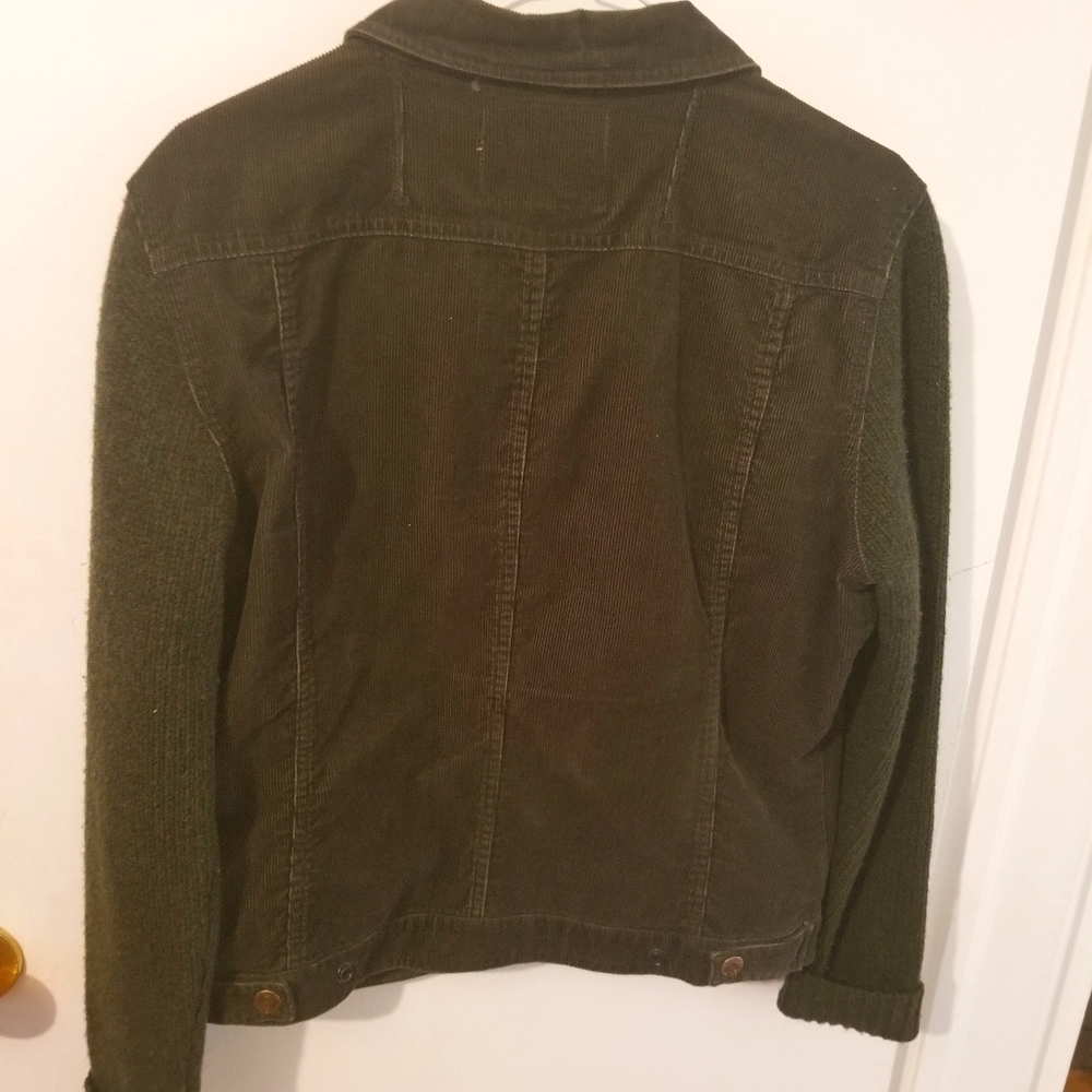 ๐ฅOLIVE GREEN JACKET - Picture 5 of 5